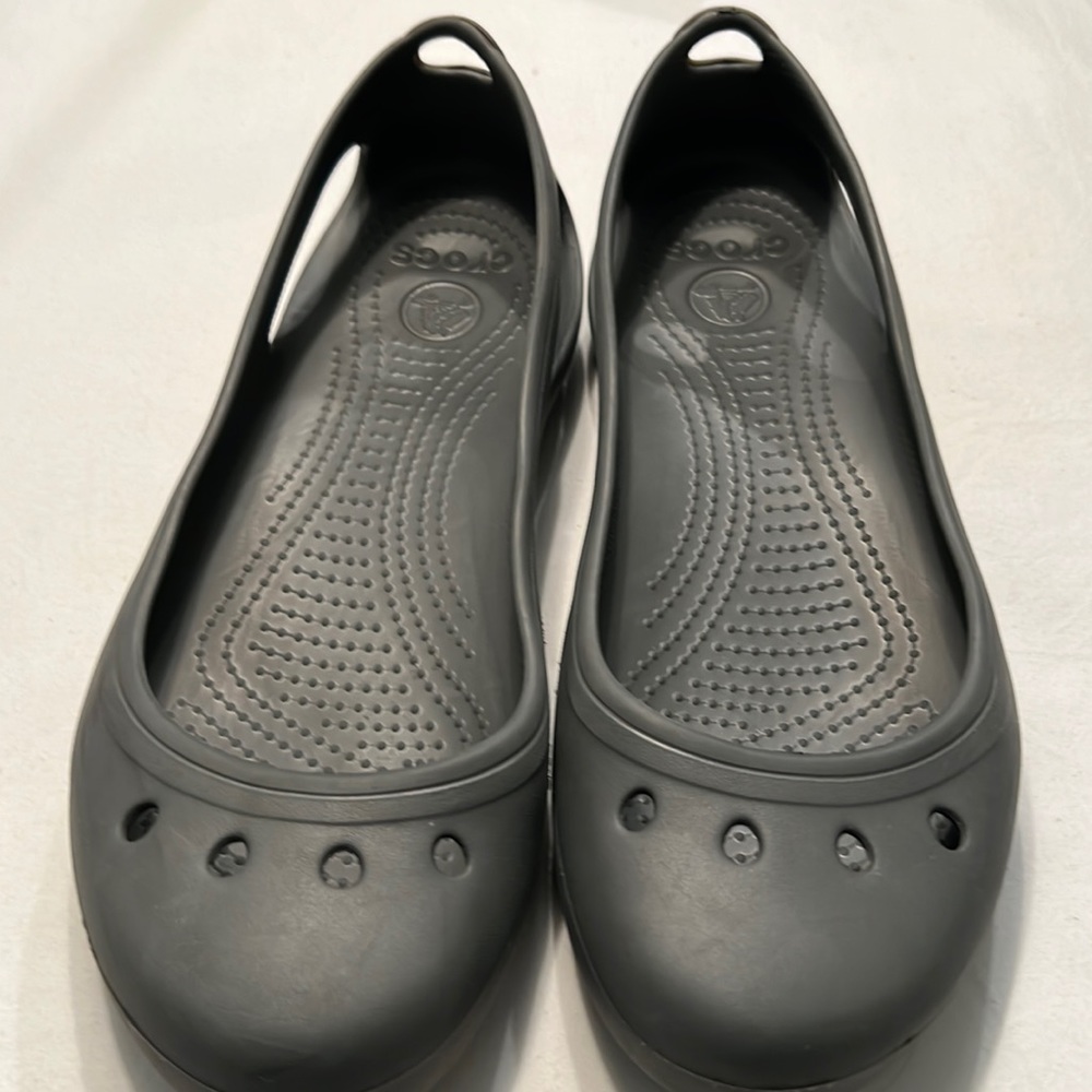 Crocs Women Size 10 Wide Gray